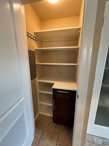 716 PREDDY CREEK RD, Barboursville, VA 22923