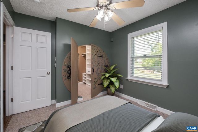 716 PREDDY CREEK RD, Barboursville, VA 22923