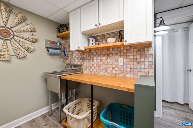 716 PREDDY CREEK RD, Barboursville, VA 22923