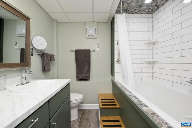 716 PREDDY CREEK RD, Barboursville, VA 22923