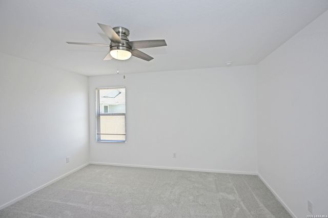 729 THEA MDWS, Marion, TX 78124