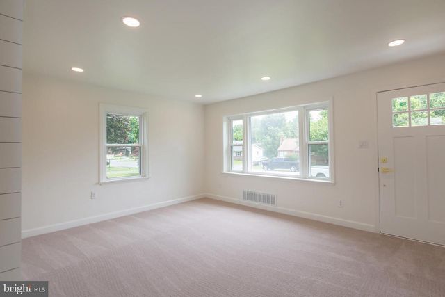 1307 MEADOWCREEK LN, Lancaster, PA 17603