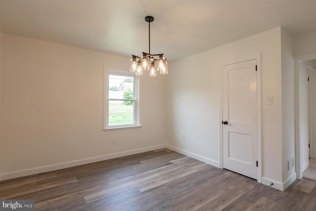 1307 MEADOWCREEK LN, Lancaster, PA 17603