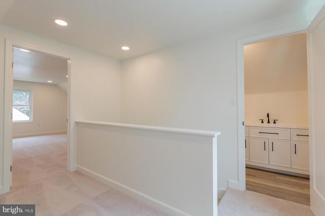 1307 MEADOWCREEK LN, Lancaster, PA 17603