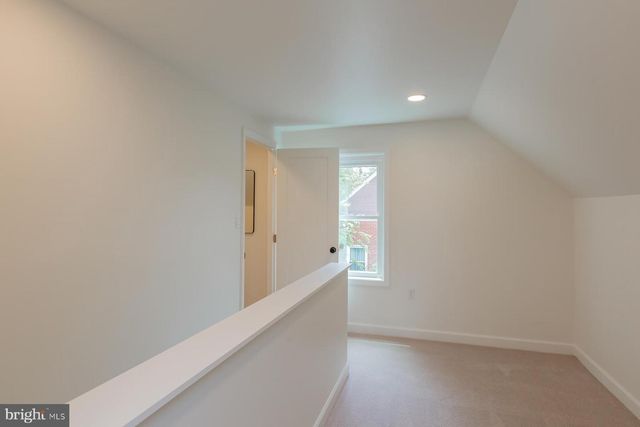1307 MEADOWCREEK LN, Lancaster, PA 17603