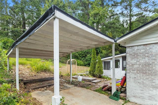 805 Shadowlawn Drive, Fayetteville, NC 28303