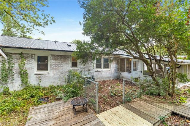805 Shadowlawn Drive, Fayetteville, NC 28303