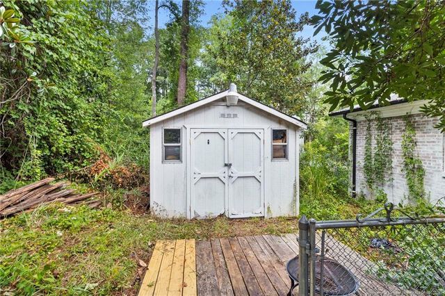 805 Shadowlawn Drive, Fayetteville, NC 28303