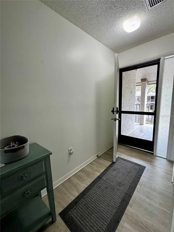 3031 QUAIL HOLLOW 16, Sarasota, FL 34235