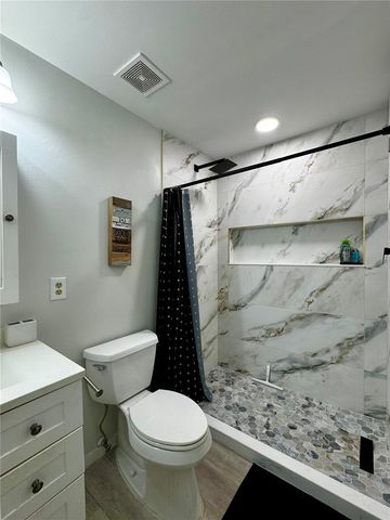 3031 QUAIL HOLLOW 16, Sarasota, FL 34235