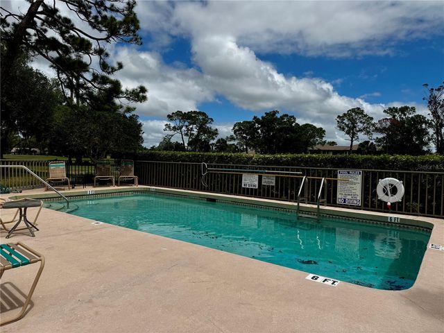 3031 QUAIL HOLLOW 16, Sarasota, FL 34235