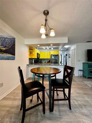 3031 QUAIL HOLLOW 16, Sarasota, FL 34235