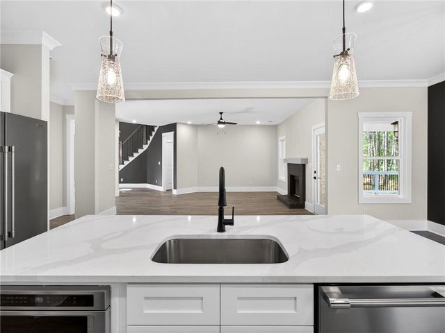 1091 Deer Trail, Bishop, GA 30621