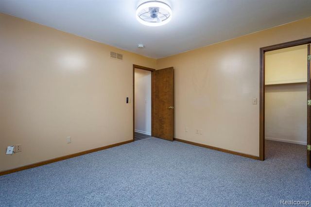 22560 Van Street, Saint Clair Shores, MI 48081