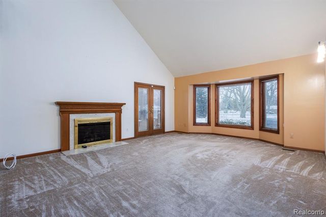 22560 Van Street, Saint Clair Shores, MI 48081