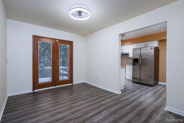 22560 Van Street, Saint Clair Shores, MI 48081