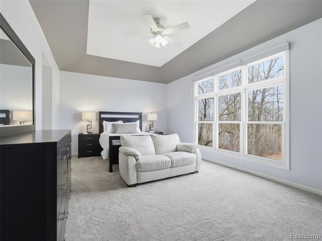 1160 Indianpipe Road, Lake Orion, MI 48360