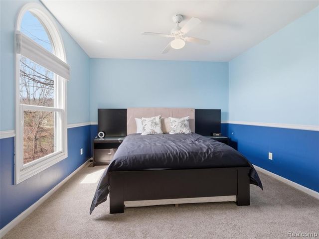 1160 Indianpipe Road, Lake Orion, MI 48360