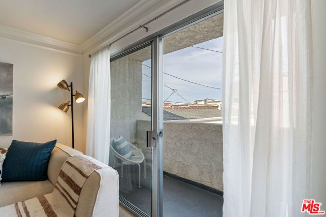 1021 12th Street 203, Santa Monica, CA 90403