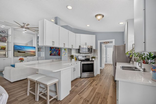 4089 Old Oak Drive, Palm Beach Gardens, FL 33410