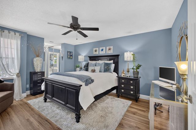 4089 Old Oak Drive, Palm Beach Gardens, FL 33410