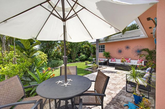 4089 Old Oak Drive, Palm Beach Gardens, FL 33410