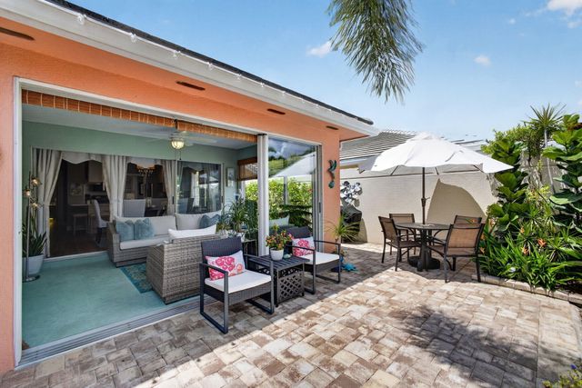 4089 Old Oak Drive, Palm Beach Gardens, FL 33410