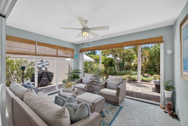 4089 Old Oak Drive, Palm Beach Gardens, FL 33410