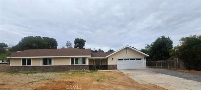 7556 Frazer, Jurupa Valley, CA 92509