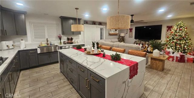 7556 Frazer, Jurupa Valley, CA 92509