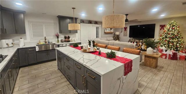 7556 Frazer, Jurupa Valley, CA 92509