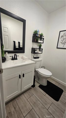 7556 Frazer, Jurupa Valley, CA 92509