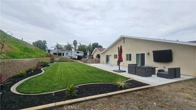 7556 Frazer, Jurupa Valley, CA 92509