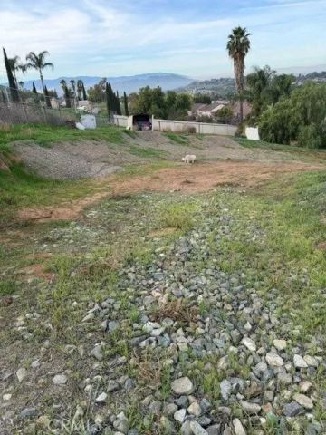 7556 Frazer, Jurupa Valley, CA 92509