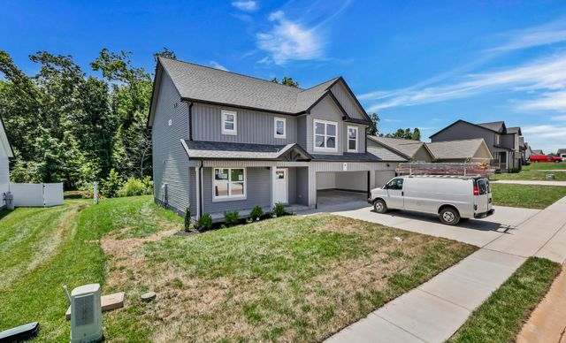 175 Leitrim Dr, Clarksville, TN 37042