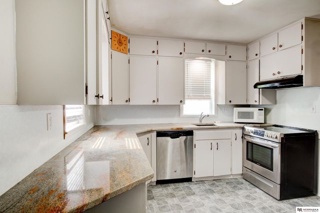 6759 N 24th Street, Omaha, NE 68112