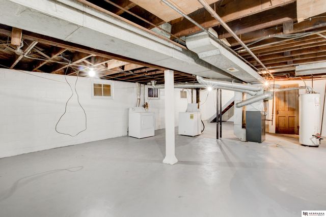 6759 N 24th Street, Omaha, NE 68112