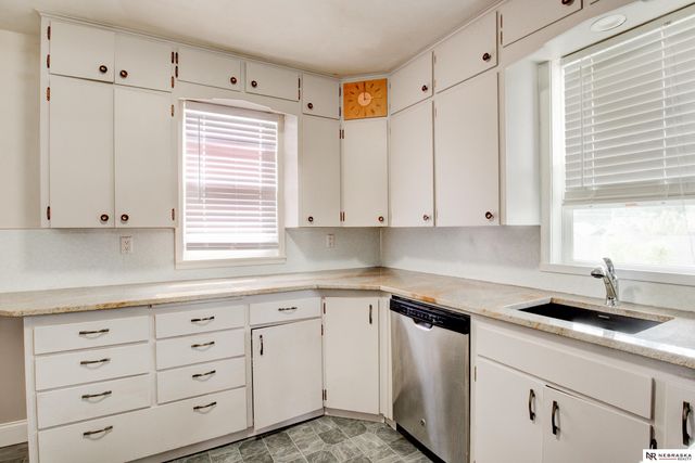 6759 N 24th Street, Omaha, NE 68112