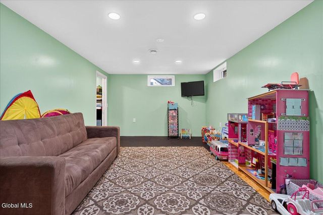 200 Scotch Bush Road, Ballston, NY 12027