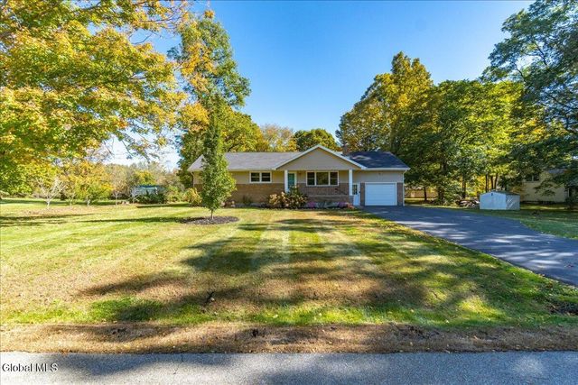 200 Scotch Bush Road, Ballston, NY 12027