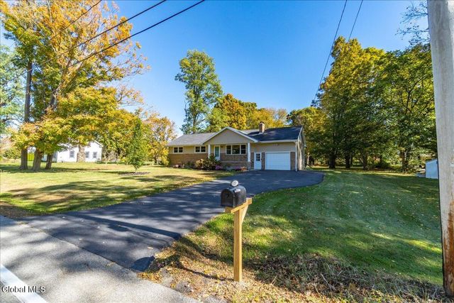 200 Scotch Bush Road, Ballston, NY 12027