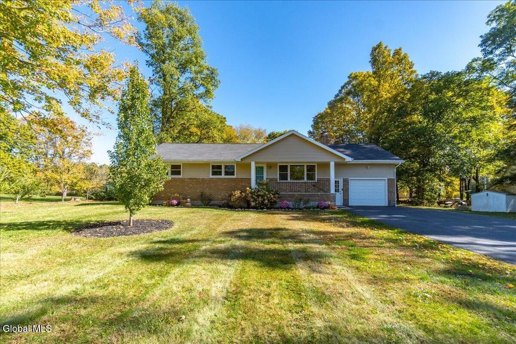 200 Scotch Bush Road, Ballston, NY 12027