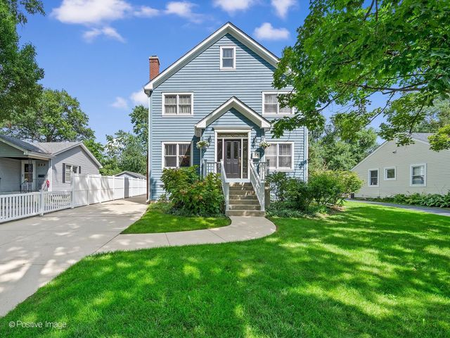217 S Summit Street, Wheaton, IL 60187