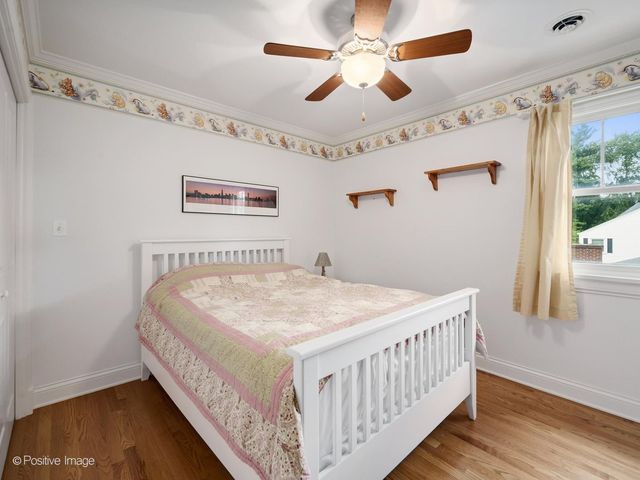 217 S Summit Street, Wheaton, IL 60187