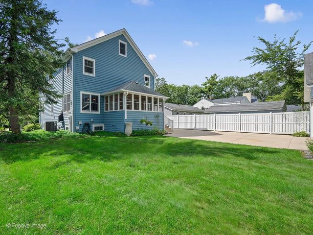 217 S Summit Street, Wheaton, IL 60187