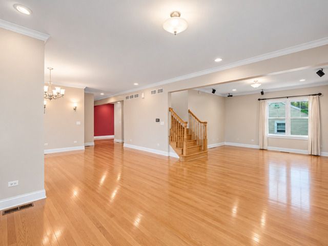 217 S Summit Street, Wheaton, IL 60187
