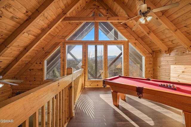 4449 Forest Vista Way, Pigeon Forge, TN 37863