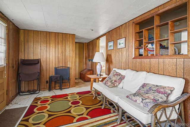 60800 Lilly Lake Drive, Newberg Township, MI 49061