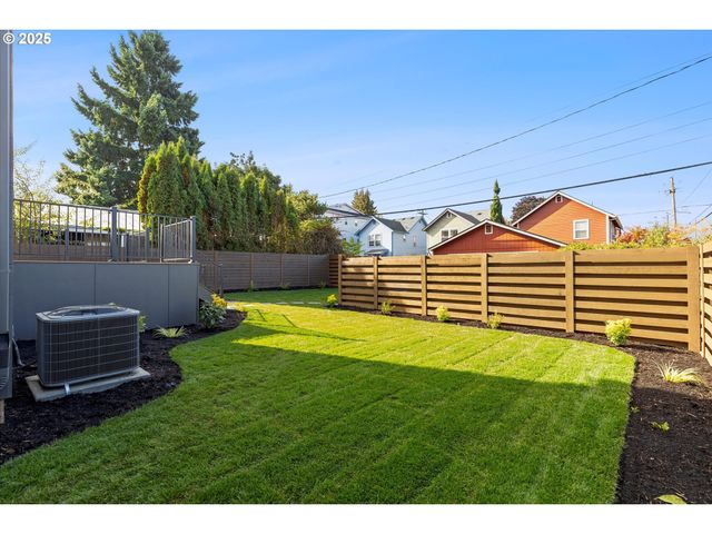 4643 N GANTENBEIN Ave, Portland, OR 97217