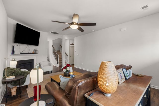 516 Gammon Lane, Fountain Inn, SC 29644